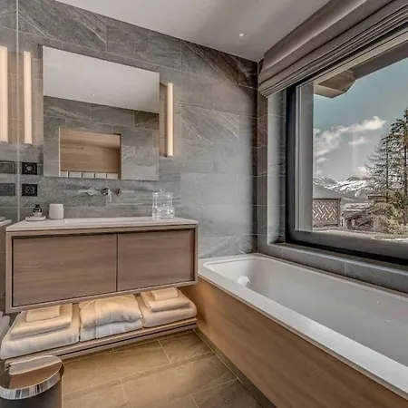 Villa 7br Ski-in Ski-out Chalet In Courchevel
